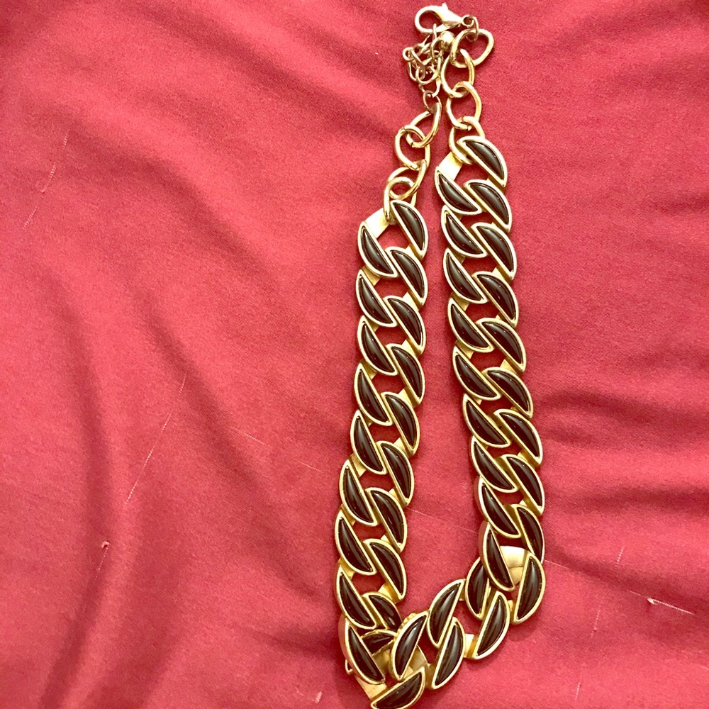 ✨🖤Black and Gold Link Necklace🖤✨
